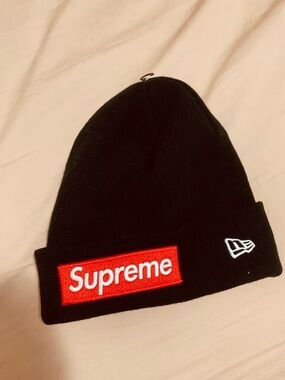 Supreme Black Beanie with Red Box Logo